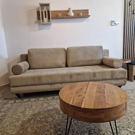 Melato Βαλτεσινίκο