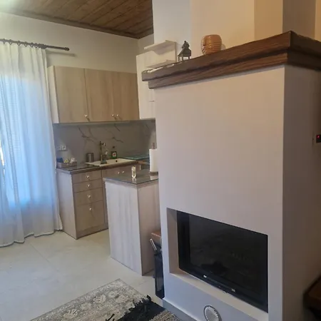 Melato Apartment Valtessiniko